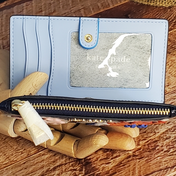kate spade New York Dottie Bloom Flower Appliqué Leather Bifold Wallet NWT - Picture 4 of 15